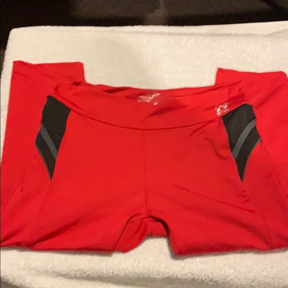 Woman’s workout outfit shirt and pants set. Size L - Picture 2 of 3